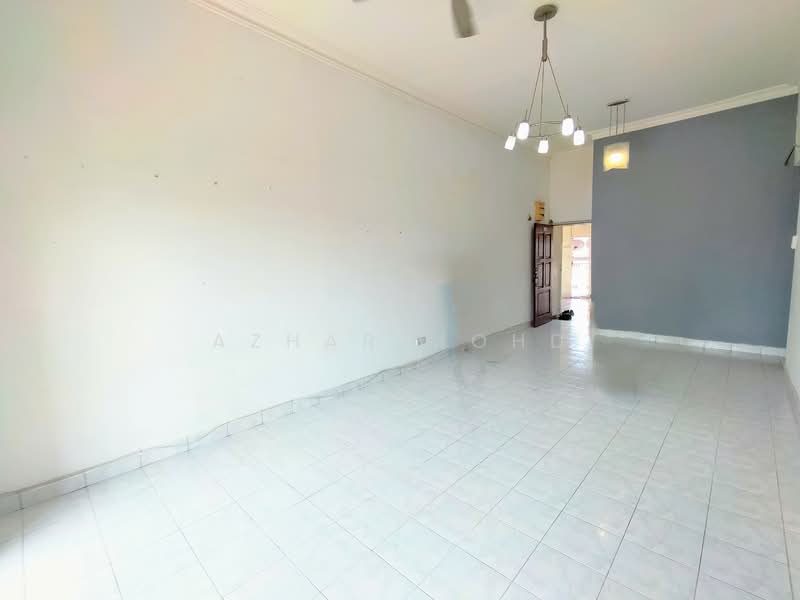 Kondominium untuk Dijual di Vista Amani - Azhar Mohd - Living Room - PropertyGuru.com.my
