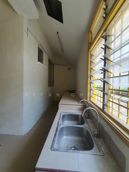2.5-storey Terraced House for Sale in Bandar Puteri Puchong (Puchong) - Bryan Choo - Kitchen - PropertyGuru.com.my
