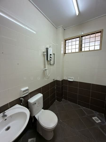2-storey Terraced House for Rent in Taman Bukit Cheras (Cheras) - Hugo Gooi - Bathroom - PropertyGuru.com.my