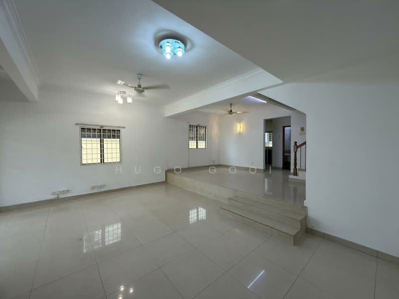 2-storey Terraced House for Rent in Taman Bukit Cheras (Cheras) - Hugo Gooi - Living Room - PropertyGuru.com.my