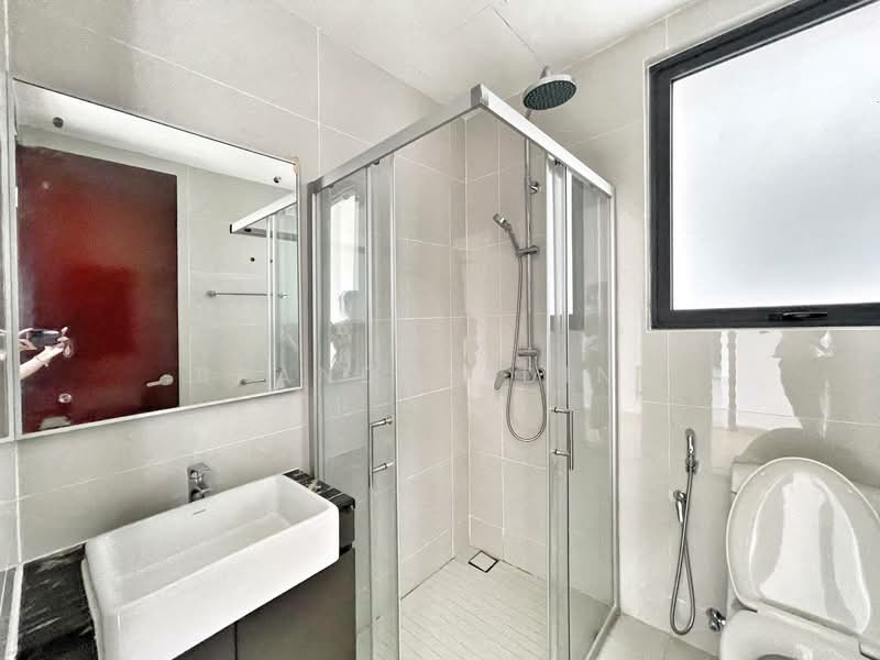 Condominium for Rent at Amberside @ Country Garden Danga Bay - Brandon Ding - Bathroom - PropertyGuru.com.my