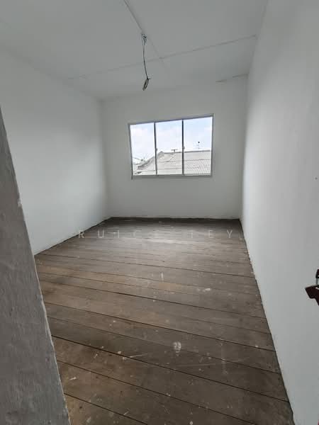 2-storey Terraced House for Sale in Taman Nora (Ulu Tiram) - Ruice Tey - Interior - PropertyGuru.com.my