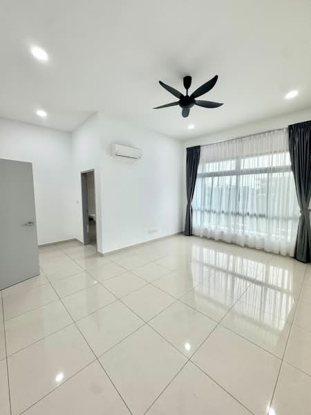 2-storey Terraced House for Sale in Horizon Hills (Iskandar Puteri (Nusajaya)) - Winson Lim - Living Room - PropertyGuru.com.my