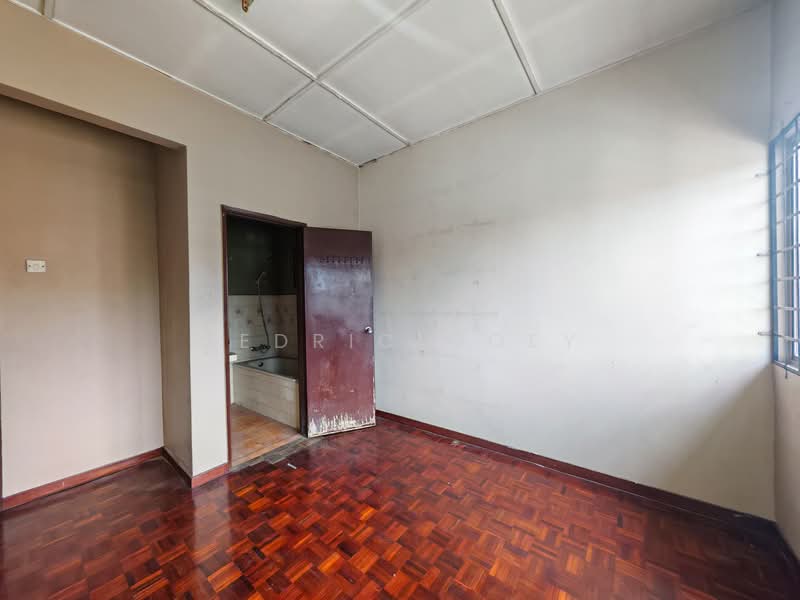 2-storey Terraced House for Sale in Bandar Baru Sri Petaling (Sri Petaling) - Cedric Goey - Bathroom - PropertyGuru.com.my