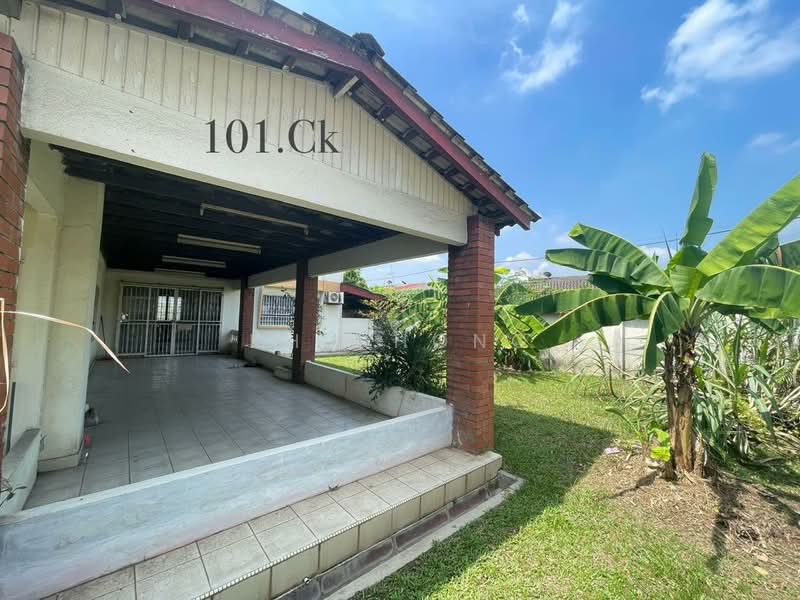 Rumah Banglo untuk Dijual di Taman Berkeley (Klang) - KH Chong - Exterior - PropertyGuru.com.my
