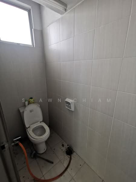 Shop / Office for Rent in Jenjarom (Selangor) - Shawn Chiam - Bathroom - PropertyGuru.com.my