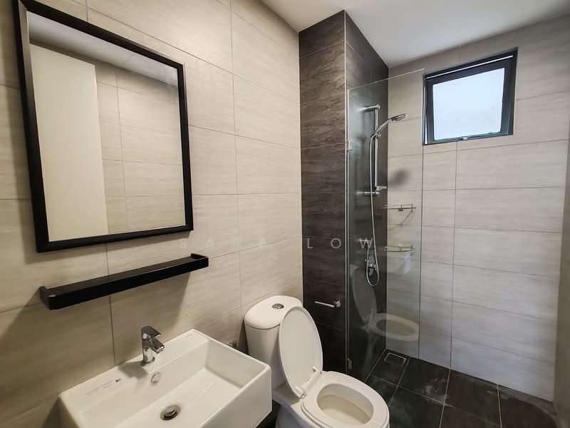 Servis Apartment untuk Disewa di Suria Garden - Sara Low - Bathroom - PropertyGuru.com.my