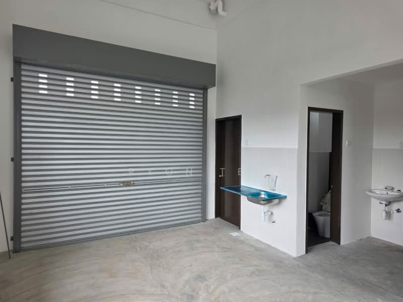 Kedai untuk Disewa di Kota Masai (Pasir Gudang) - Ryon Teh - Bathroom - PropertyGuru.com.my