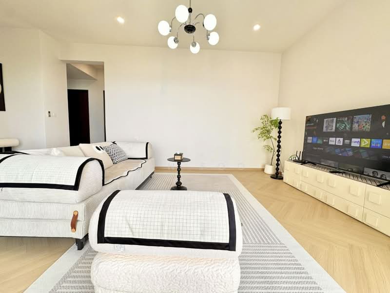 Condominium for Rent at Kings Bay @ Country Garden Danga Bay - Ben Foo - Living Room - PropertyGuru.com.my