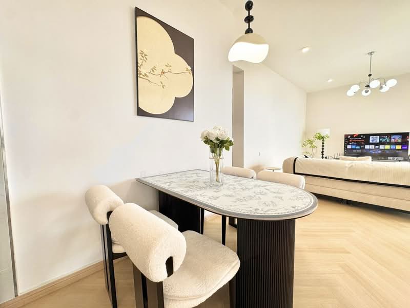 Condominium for Rent at Kings Bay @ Country Garden Danga Bay - Ben Foo - Dining Room - PropertyGuru.com.my