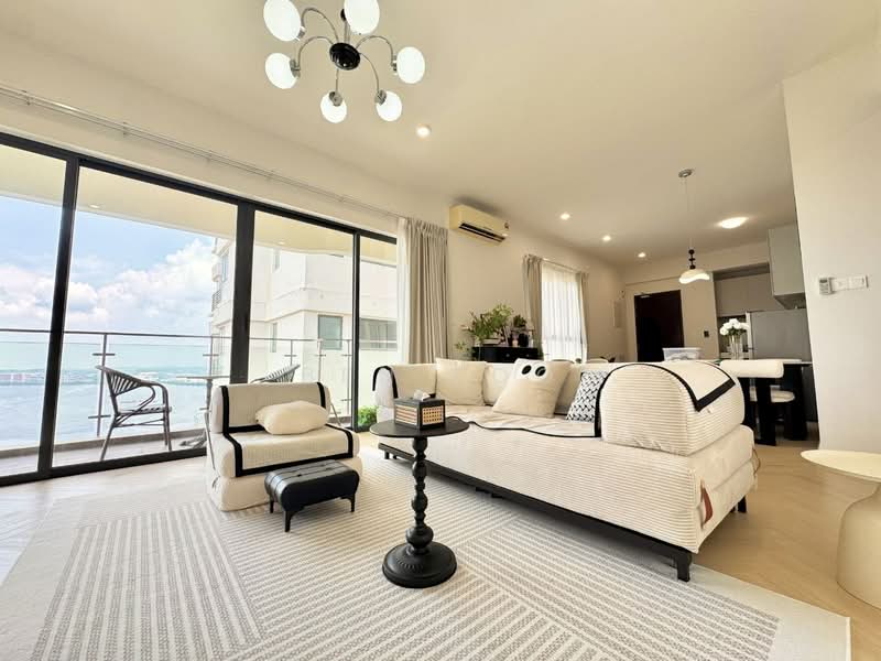 Condominium for Rent at Kings Bay @ Country Garden Danga Bay - Ben Foo - Living Room - PropertyGuru.com.my