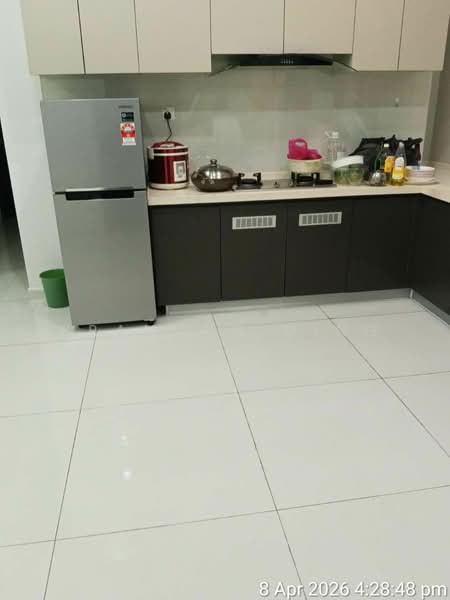 Condominium for Rent at Amberside @ Country Garden Danga Bay - Brandon Ding - Kitchen - PropertyGuru.com.my