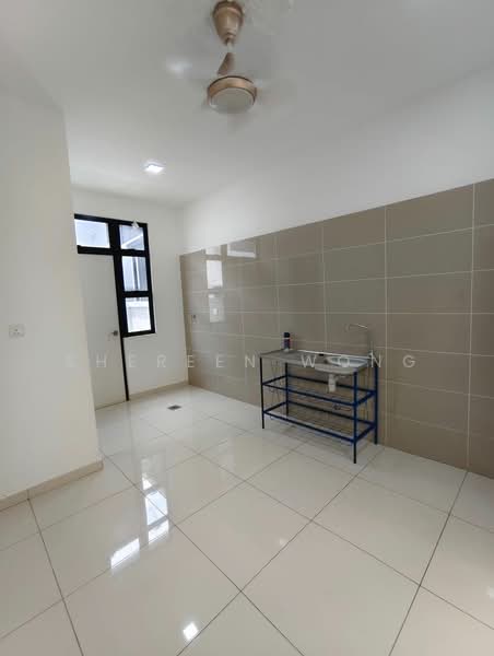 Rumah Teres 2 Tingkat untuk Dijual di Taman Desa Tebrau (Tebrau) - Shereen Wong - Kitchen - PropertyGuru.com.my