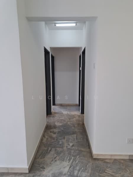 Apartment for Sale at Abadi Indah - Lucas Lim - Corridor - PropertyGuru.com.my