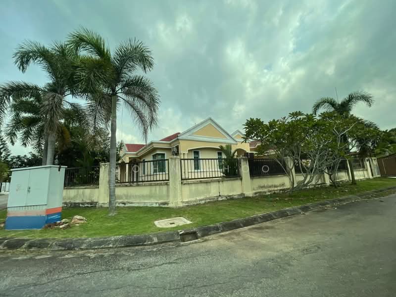 Bungalow for Sale in Sepang (Selangor) - John Khoo - Exterior - PropertyGuru.com.my