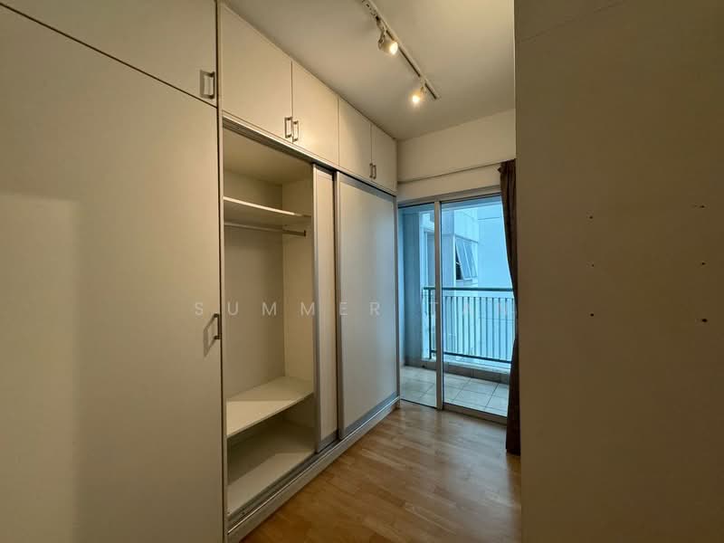 Servis Apartment untuk Dijual di Kiara Designer Suites - Summer Tan - Balcony - PropertyGuru.com.my