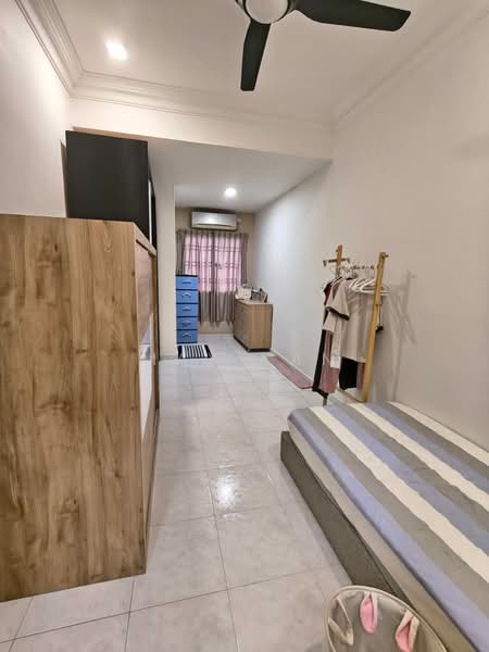 Rumah Teres 2 Tingkat untuk Dijual di Taman Setia Indah (Tebrau) - Max Kan - Bedroom - PropertyGuru.com.my