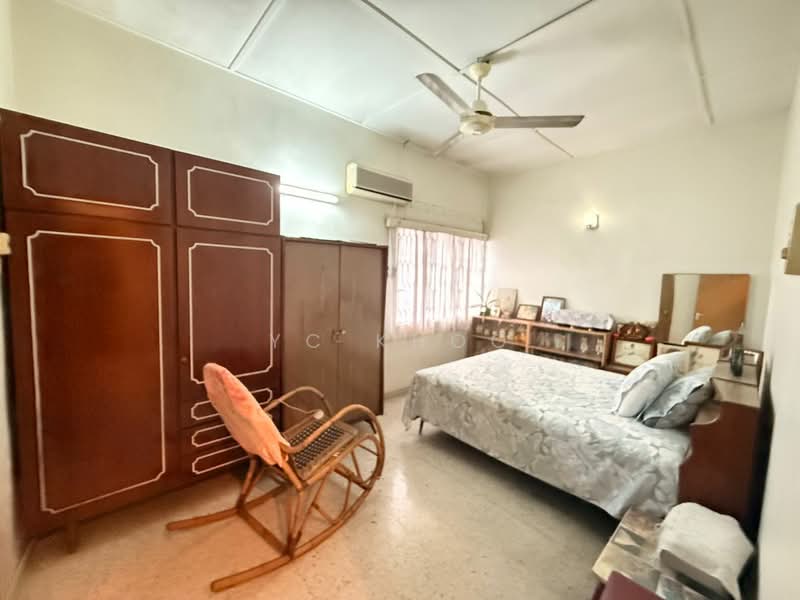 Semi-Detached House for Rent in Taman Sentosa (Johor Bahru) - YC Khoo - Bedroom - PropertyGuru.com.my