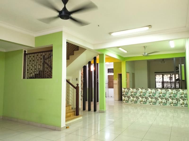 Rumah Teres 2 Tingkat untuk Dijual di Bandar Kinrara (Selangor) - Jane Shoo - Living Room - PropertyGuru.com.my