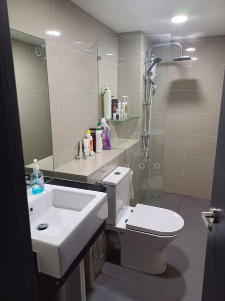 Service Residence for Sale at Sunway Grid Residence - Sky Khoo - Bathroom - PropertyGuru.com.my