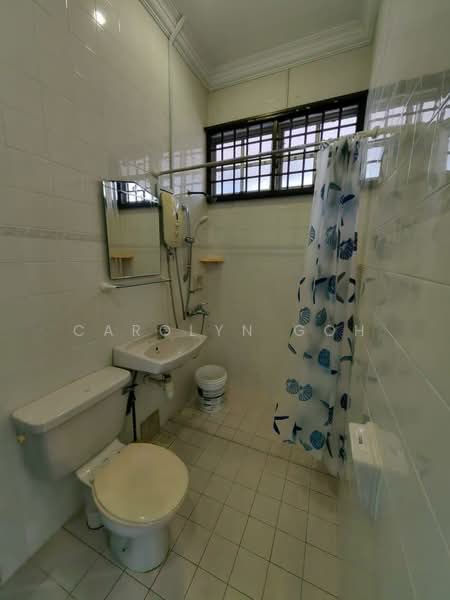 Semi-Detached House for Rent in Taman Perling (Perling) - Carolyn Goh - Bathroom - PropertyGuru.com.my