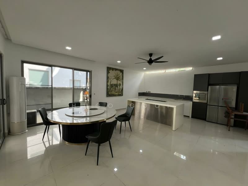 Bungalow for Rent in KL City Centre (Kuala Lumpur) - Hugo Gooi - Dining Room - PropertyGuru.com.my