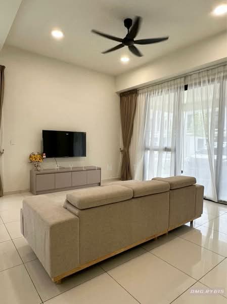 2-storey Terraced House for Rent in Bandar Rimbayu (Telok Panglima Garang) - Rylin Tan - Living Room - PropertyGuru.com.my