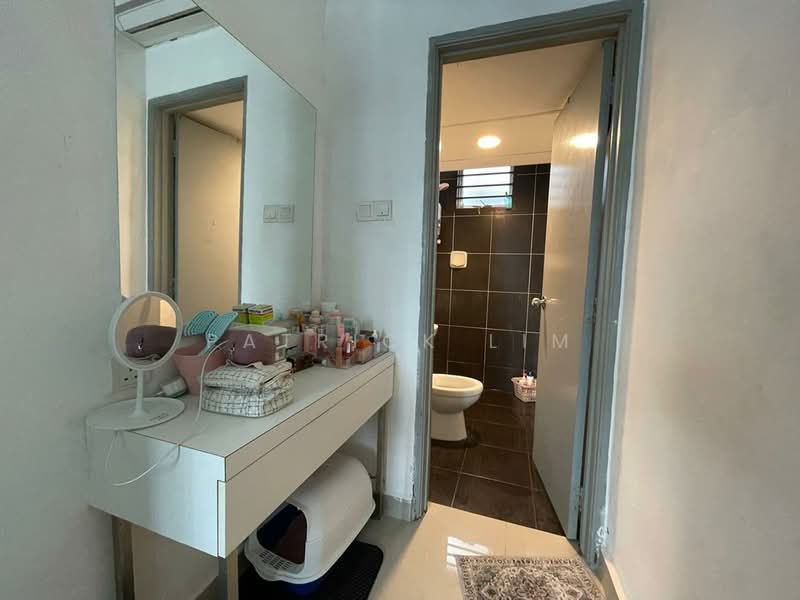 Pangsapuri untuk Dijual di The Pines Residence - Patrick Lim - Bathroom - PropertyGuru.com.my
