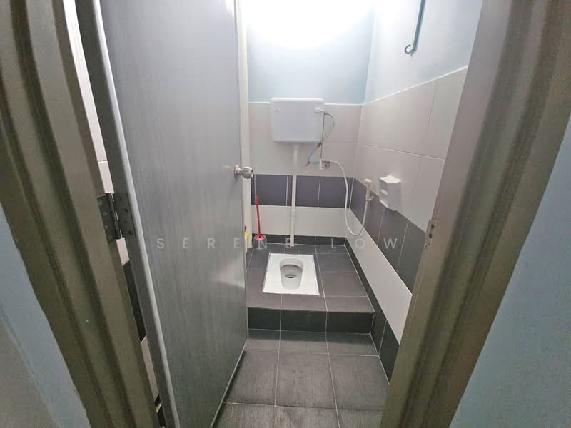 Kedai / Pejabat untuk Disewa di Bandar Uda Utama (Johor Bahru) - Serene Low - Bathroom - PropertyGuru.com.my