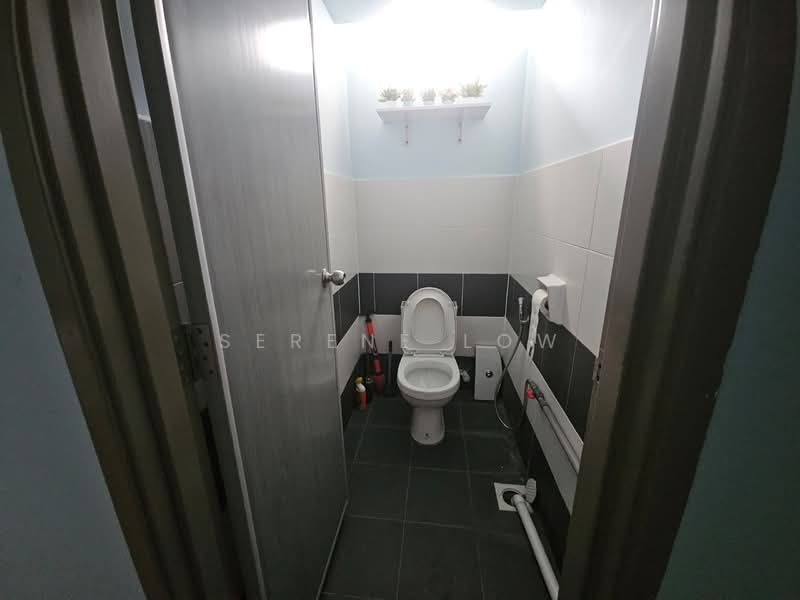 Kedai / Pejabat untuk Disewa di Bandar Uda Utama (Johor Bahru) - Serene Low - Bathroom - PropertyGuru.com.my