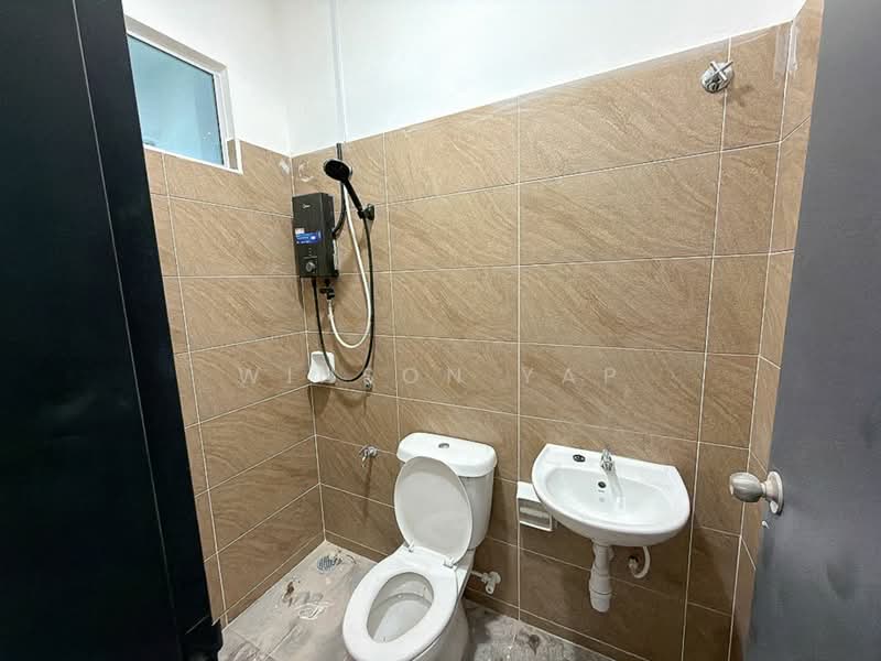 2-storey Terraced House for Rent in Johor Bahru (Johor) - Winson Yap - Bathroom - PropertyGuru.com.my