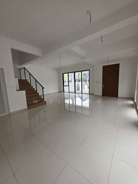 Rumah Teres 2 Tingkat untuk Dijual di Telok Panglima Garang (Selangor) - Mike Sing - Living Room - PropertyGuru.com.my