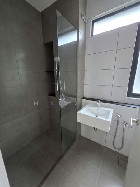 Rumah Teres 2 Tingkat untuk Dijual di Telok Panglima Garang (Selangor) - Mike Sing - Bathroom - PropertyGuru.com.my