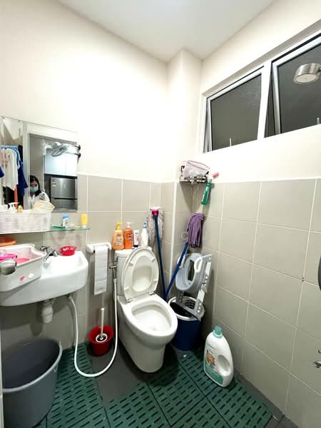 Rumah Teres untuk Dijual di Pasir Gudang (Johor) - Tok CJ - Bathroom - PropertyGuru.com.my
