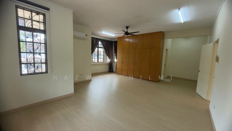 Rumah Teres 2 Tingkat untuk Dijual di Bukit Jelutong (Shah Alam) - Hazwan Hilmi - PropertyGuru.com.my
