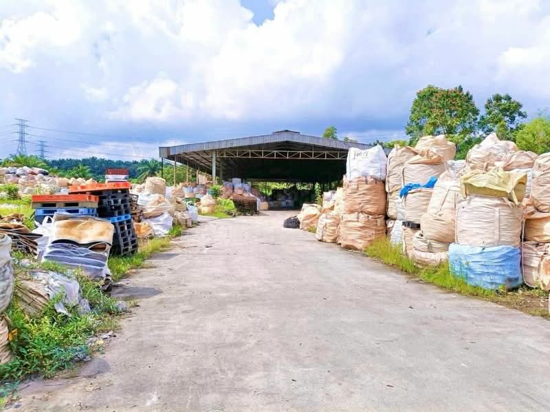 Kilang untuk Dijual di Taman Industri Kulai (Kulai) - Loh Lee Peng - Exterior - PropertyGuru.com.my