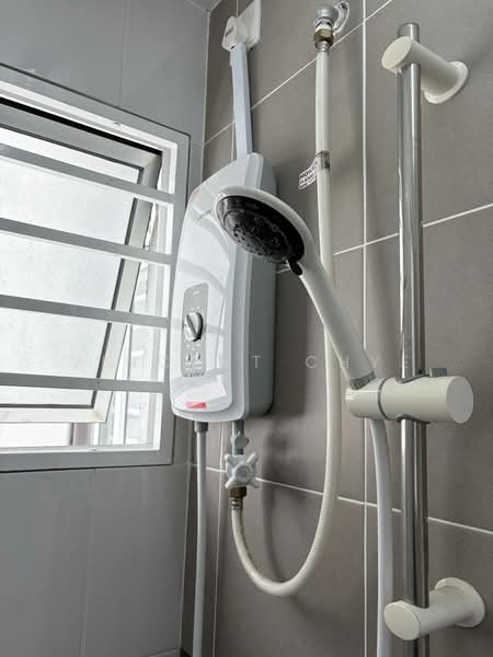 Pangsapuri untuk Disewa di Residensi Rimbunan Petaling - Vincent Chye - Bathroom - PropertyGuru.com.my