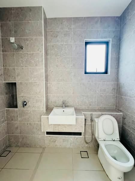 Rumah Teres 2 Tingkat untuk Dijual di Taman Ekoflora (Johor Bahru) - Wil Mong - Bathroom - PropertyGuru.com.my