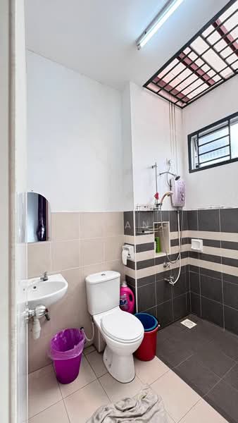 2-storey Terraced House for Sale in Iskandar Puteri (Nusajaya) (Johor) - KL Pang - Bathroom - PropertyGuru.com.my