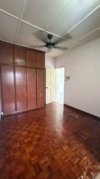 Townhouse for Sale in Taman Tampoi Indah (Tampoi) - Karl Ho - Bedroom - PropertyGuru.com.my