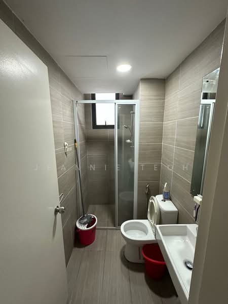 Service Residence for Sale at Lexa Residence @ The Quartz WM - Jeannie Teoh - Bathroom - PropertyGuru.com.my