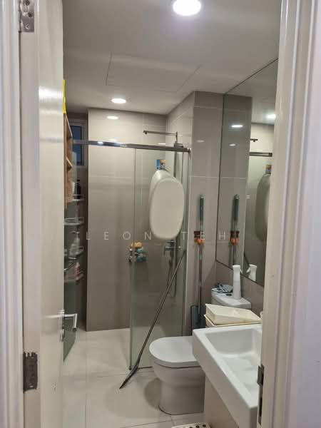 Kondominium untuk Dijual di Scenaria @ North Kiara Hills - Leon Teh - Bathroom - PropertyGuru.com.my