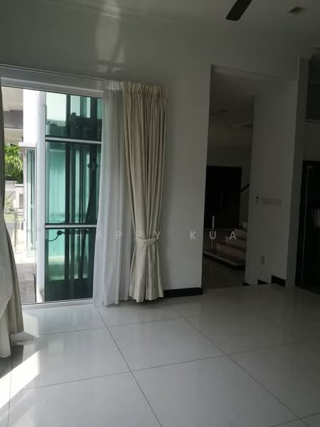 Rumah Berkembar untuk Dijual di Ampang Jaya (Ampang) - Happy Kua - Living Room - PropertyGuru.com.my