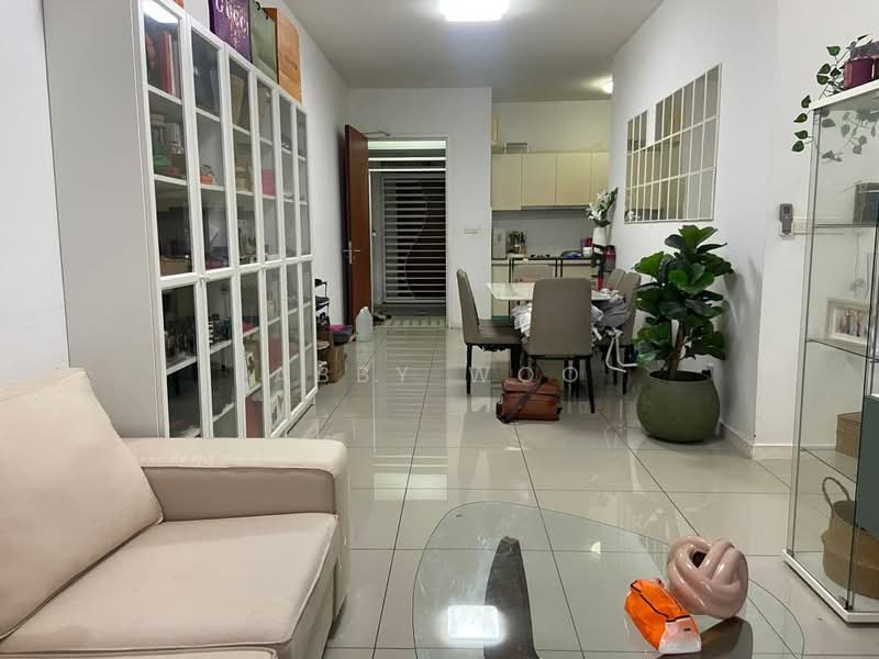 Kondominium untuk Disewa di The Greens @ Subang West - Abby Woo - Living Room - PropertyGuru.com.my