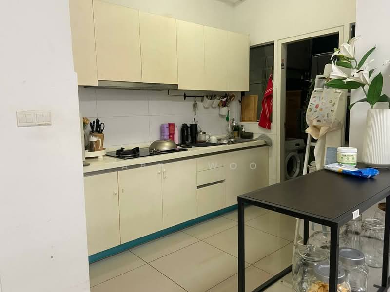 Kondominium untuk Disewa di The Greens @ Subang West - Abby Woo - Kitchen - PropertyGuru.com.my