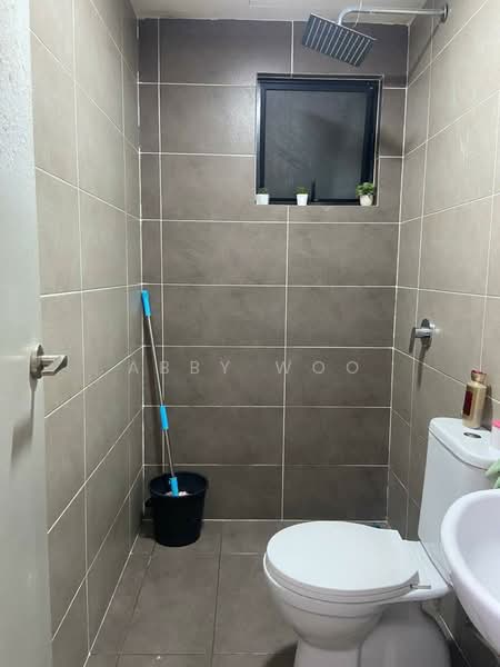 Kondominium untuk Disewa di The Greens @ Subang West - Abby Woo - Bathroom - PropertyGuru.com.my
