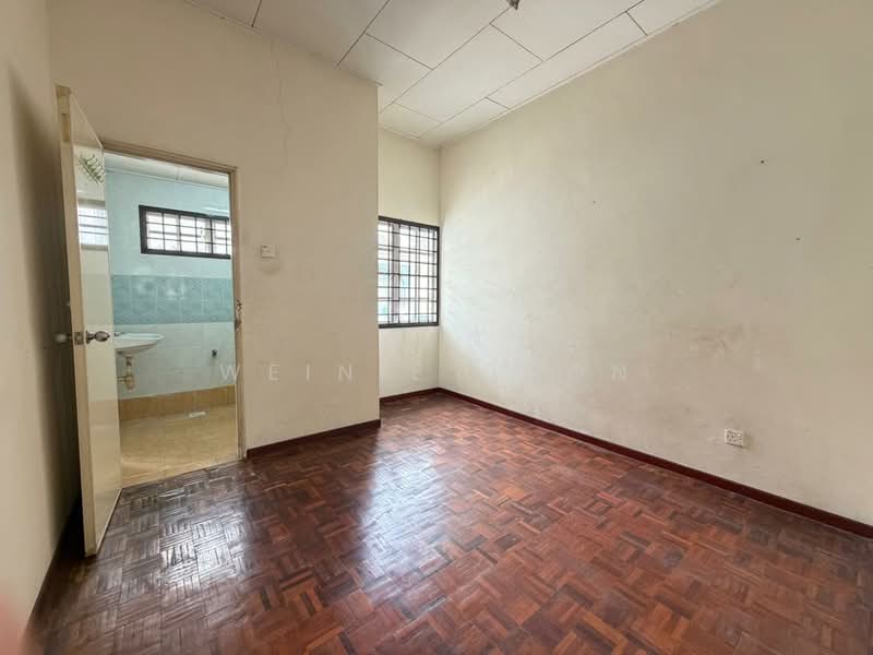 2-storey Terraced House for Sale in Bandar Putra (Kulai) - Weinie Chon - Interior - PropertyGuru.com.my