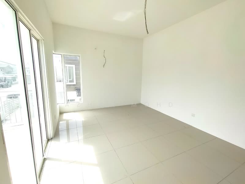 Semi-Detached House for Sale in Taman Desiran Bayu (Puchong) - Azhar Mohd - Interior - PropertyGuru.com.my