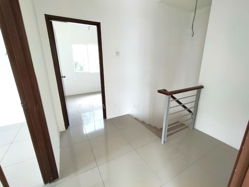 Semi-Detached House for Sale in Taman Desiran Bayu (Puchong) - Azhar Mohd - Interior - PropertyGuru.com.my