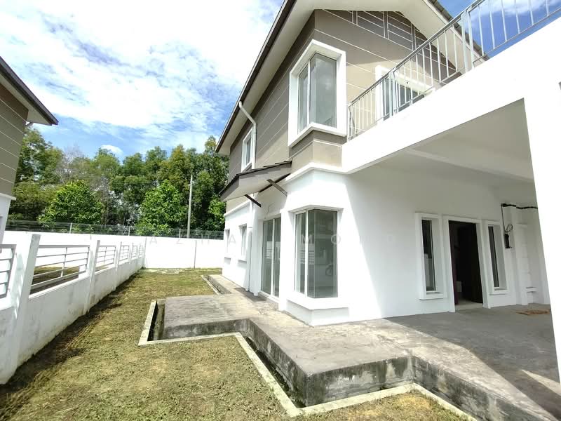 Semi-Detached House for Sale in Taman Desiran Bayu (Puchong) - Azhar Mohd - Exterior - PropertyGuru.com.my
